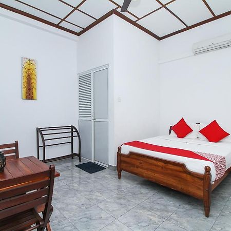 Leo'S Home Stay Dehiwala-Mount Lavinia Ngoại thất bức ảnh