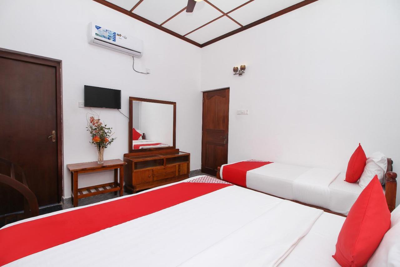 Leo'S Home Stay Dehiwala-Mount Lavinia Ngoại thất bức ảnh