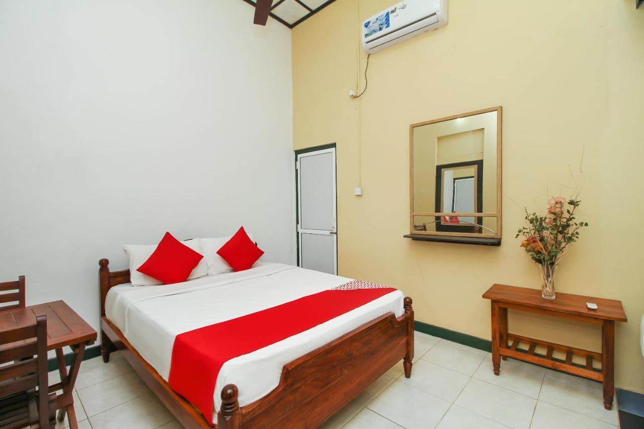 Leo'S Home Stay Dehiwala-Mount Lavinia Ngoại thất bức ảnh