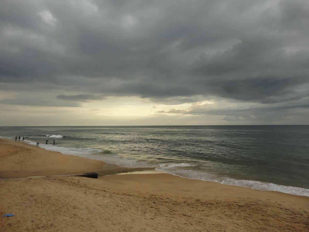 Leo'S Home Stay Dehiwala-Mount Lavinia Ngoại thất bức ảnh